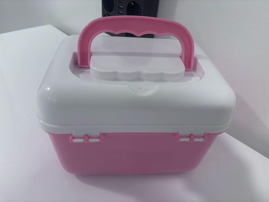 Mala de médico infantil com acessórios – no estado das imagens