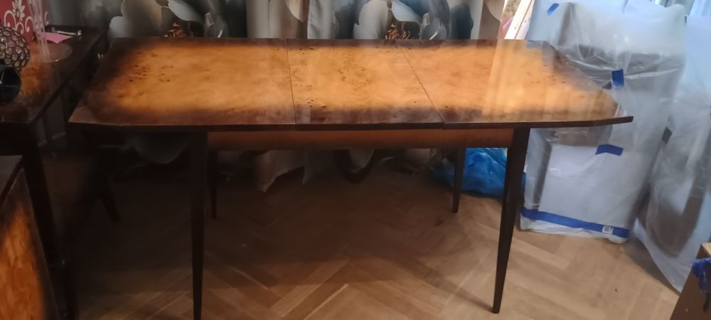 Komplet mebli wysoki połysk, kredens, stół, stolik