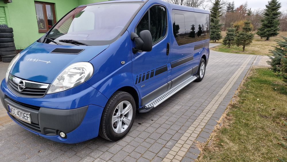 Transport towaru przyczepa laweta