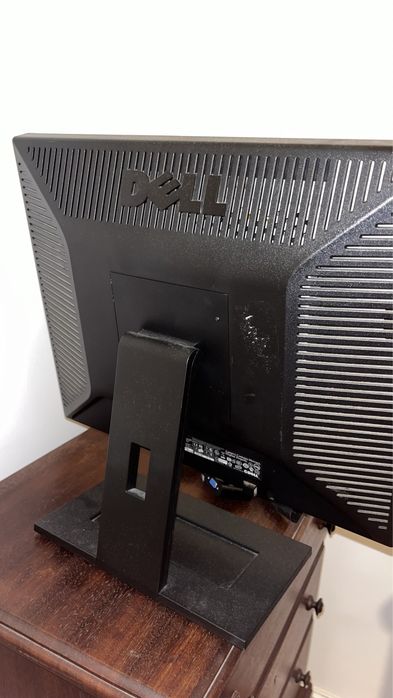 Dell Computer Monitor64283907796226121