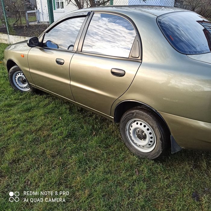 Део Сенс в рідній фарбі..