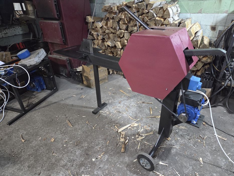 Дровокол рейковий 20т