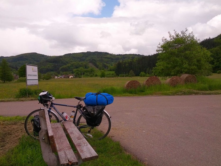 Bicicleta touring com alforges