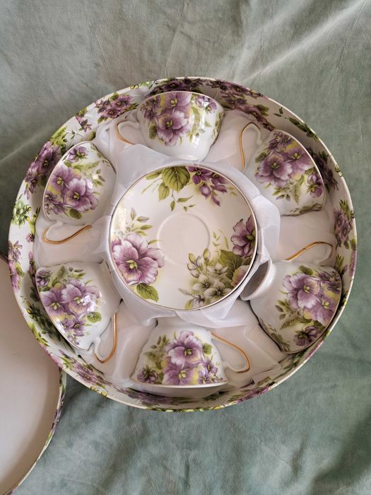 Чайно-кавовий сервіз «Фіалка», Best home porcelain, НОВИЙ