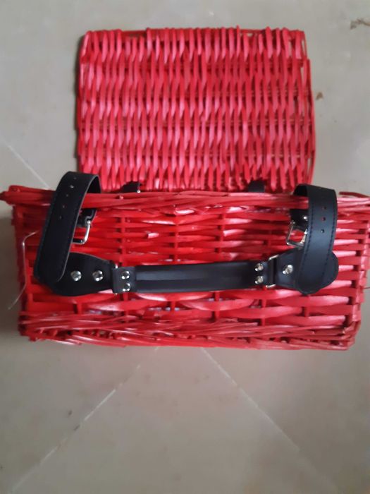 Cesta vermelha, forrada, NOVA