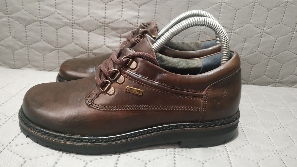 Шкіряні термо туфлі CLARKS GORE-TEX, 38,5 р., 25 см
