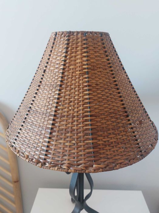 Candeeiro mesa estilo rústico