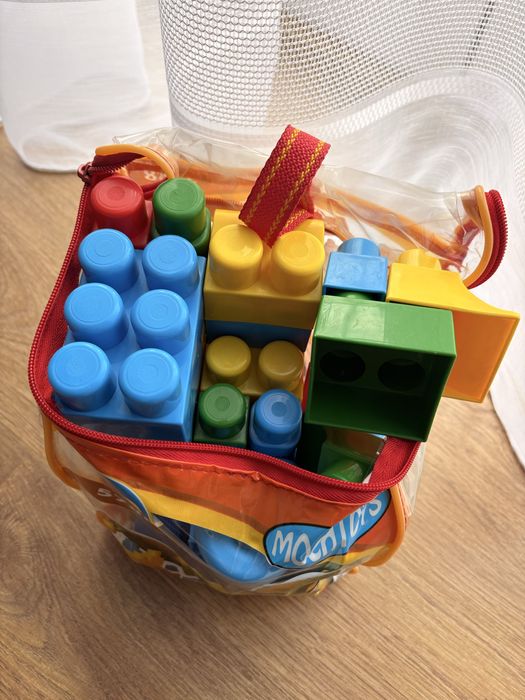 Zestaw klocków kolorowych