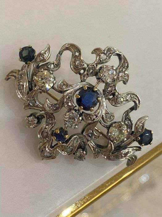 Stara broszka z diamentami 2.00 CT i z szafirami 2.00 CT