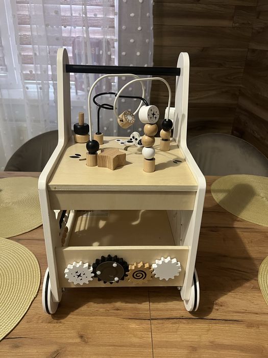 Бізі коляска для малюків