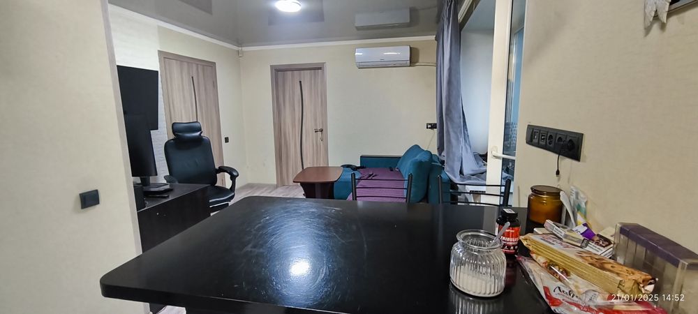 Продам 3-х кімнатну квартиру