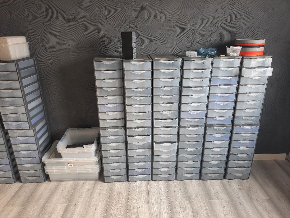 Legon pojemniki  4 szt