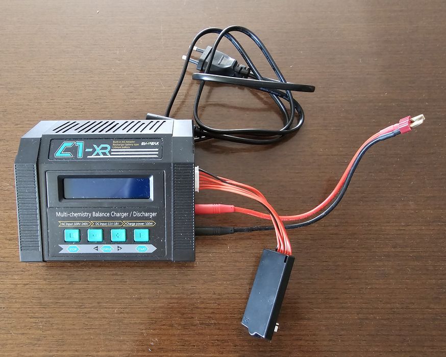 Model Traxxas Slash 2WD + bogaty zestaw - użyty kilka razy - polecam!