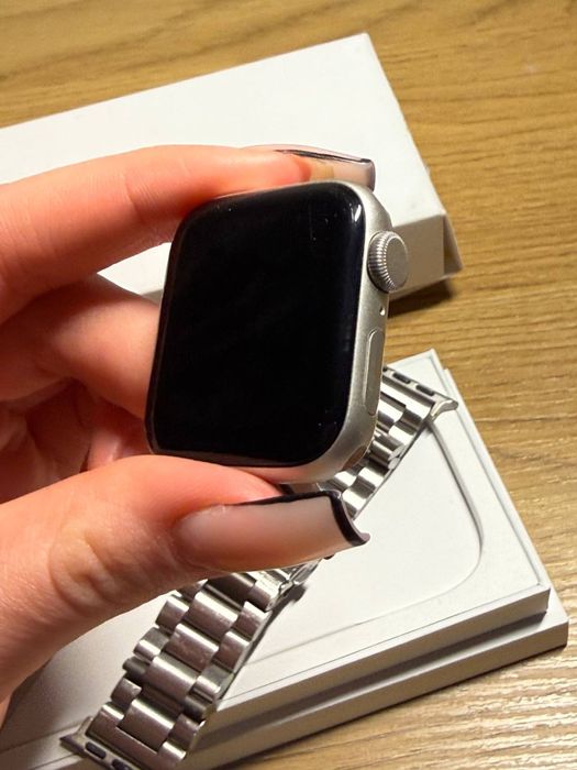 Смарт годинник Apple Watch SE 2 2023 44mm