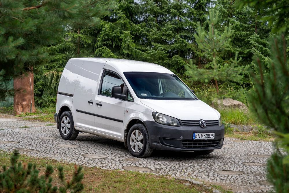 Volkswagen Caddy Furgon (Van) / 1.6 Tdi 75Km / Manual  / Salon Pl