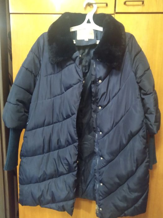 Продам пальто куртку женскую,рр 40 (s/m) , состояние супер,теплющее