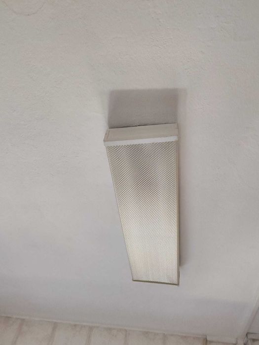 Candeeiro de teto em vidro. Novo