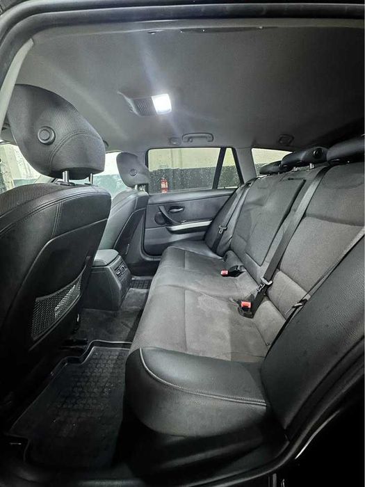 BMW 318d Touring Pack M 2010