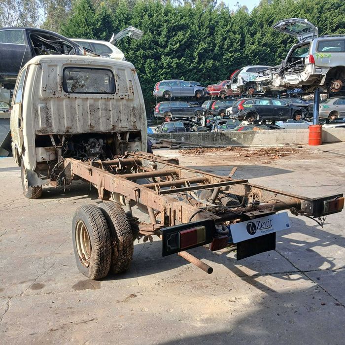 Mazda Pick Up 2.1D de 1991 - Peças Usadas