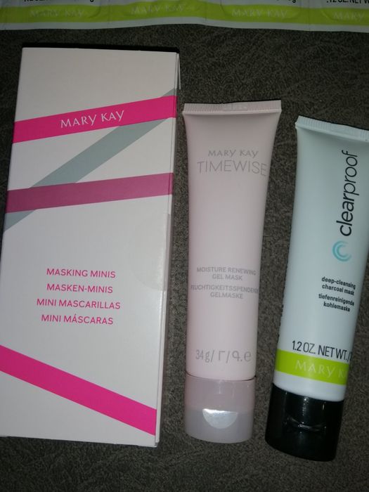 Набор чорной маски и увлаж гель от Мери Кей