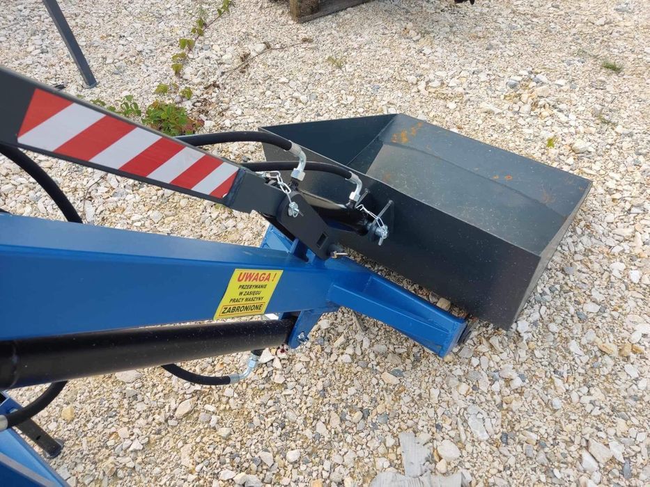 Solidny ładowacz z łyżką na tylni tuz- łyżka do traktora TRANSPORT