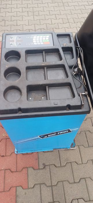 Wyważarka do kół Uni-trol 2112s