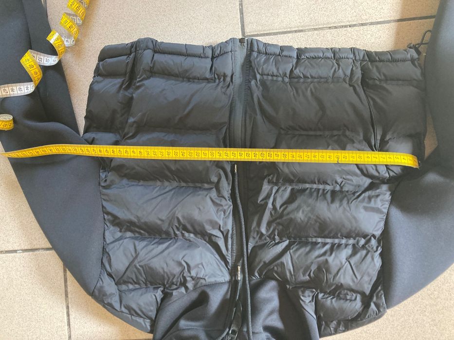 Zara р XS укороченная куртка-худи с пуховой (puffer) вставкой