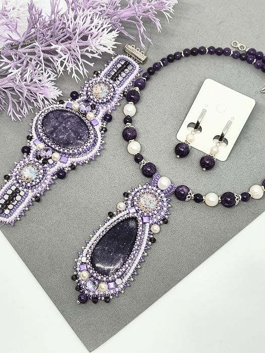 Украшения ручной работы