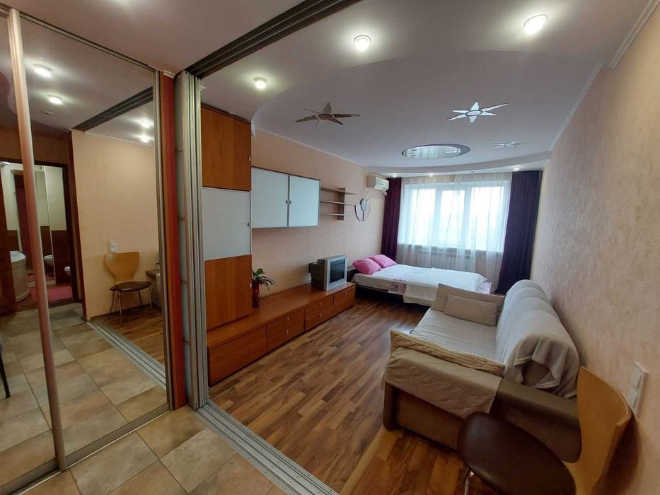 Івасюка 35, оренда 1-к квартири, тепла квартира, метро Мінська 5 хв!