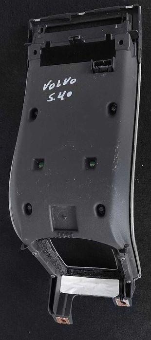 Consola Central VOLVO V40 Hatchback (525) ano 2016