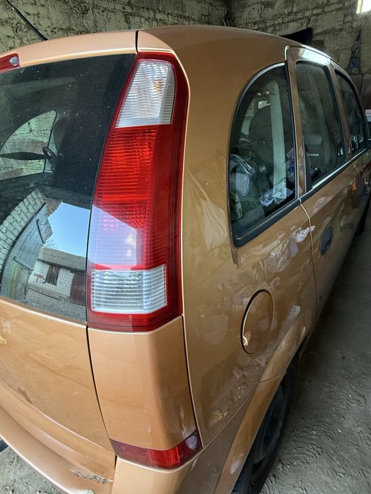 Opel Meriva 1,6 z LPG rok 2003 w dobrym stanie nie potrzeba napraw
