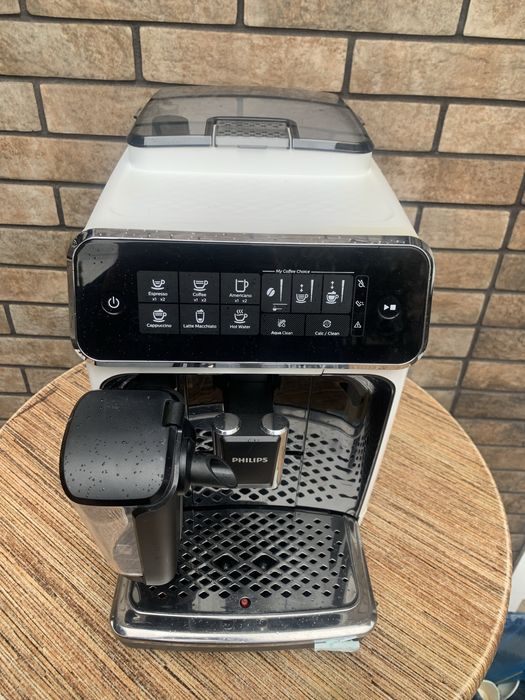 Кофемашина Philips LatteGo EP2231