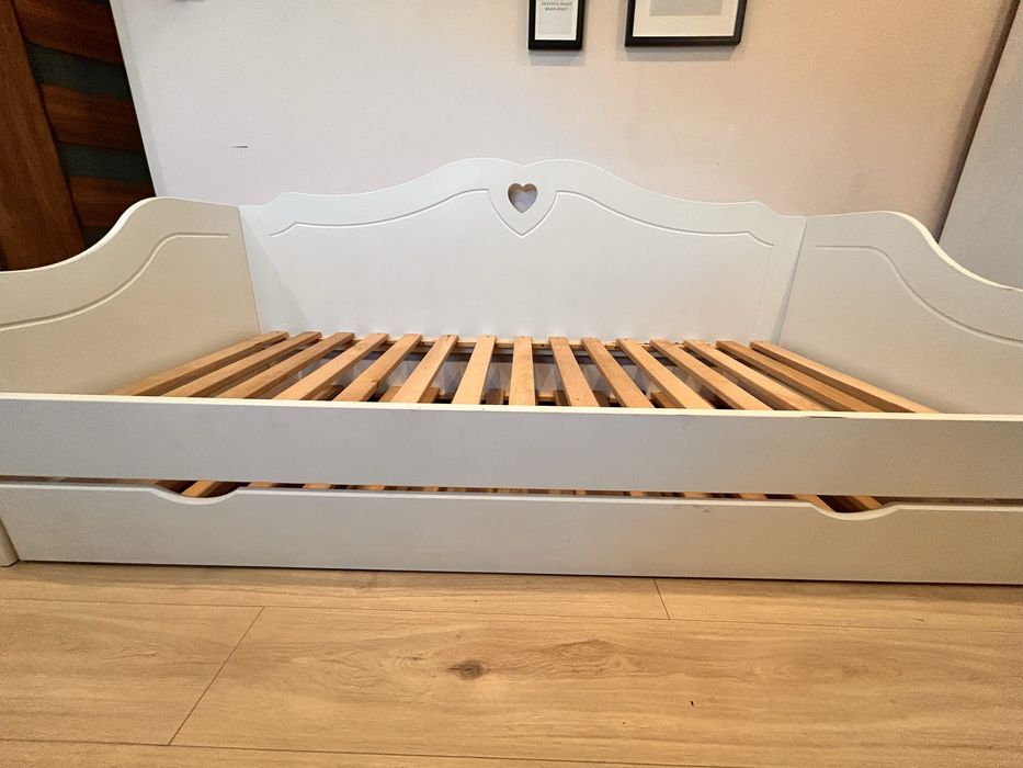 Łóżko 160X80 dla dziewczynki.