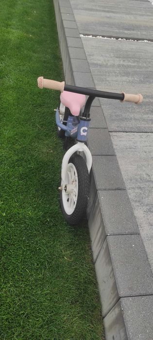 Rowerek biegowy cariboo świecące koła