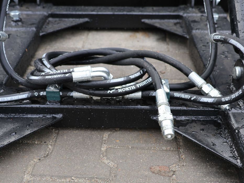 Łyżka karbowana na wózek widłowy hydrauliczna różne szerokości 1 - 2 m