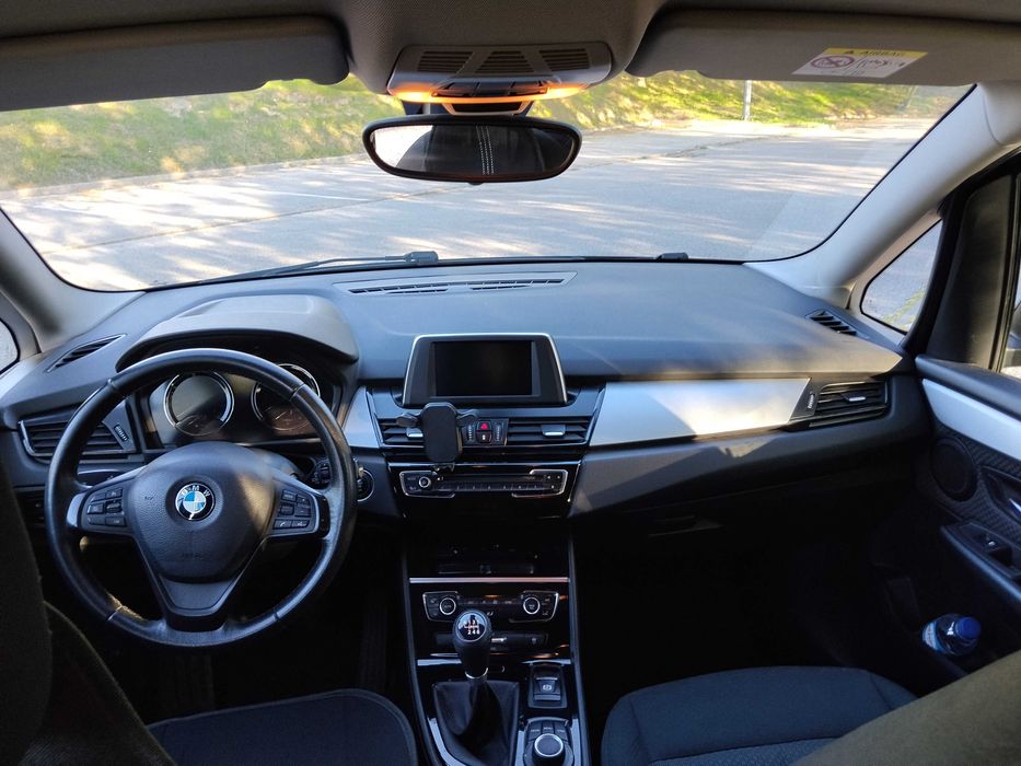 bmw 216 1.5cc-116cv-2019-7L-302000Km