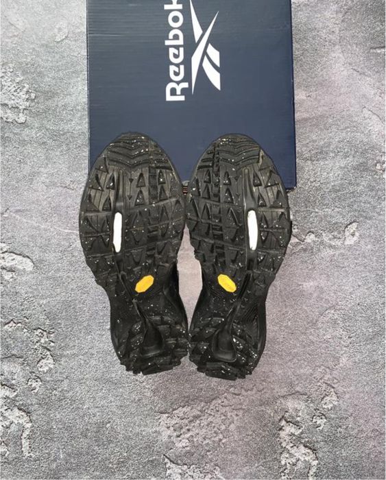 Reebok zig kinetica 2.5 edge 40.5/26cm gz1440 Взуття кросівки