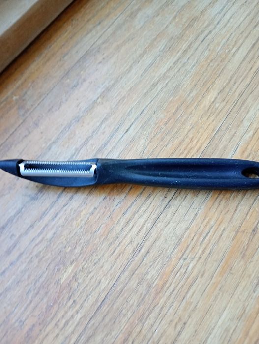 Nożyk, nóż,obieraczki Victorinox
