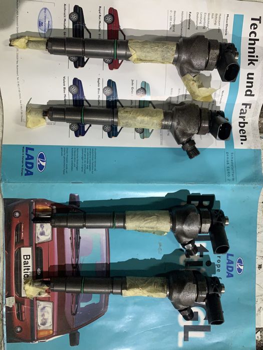 Форсунки VAG 03L130277 J 2.0 TDI Common Rail форсунка паливна