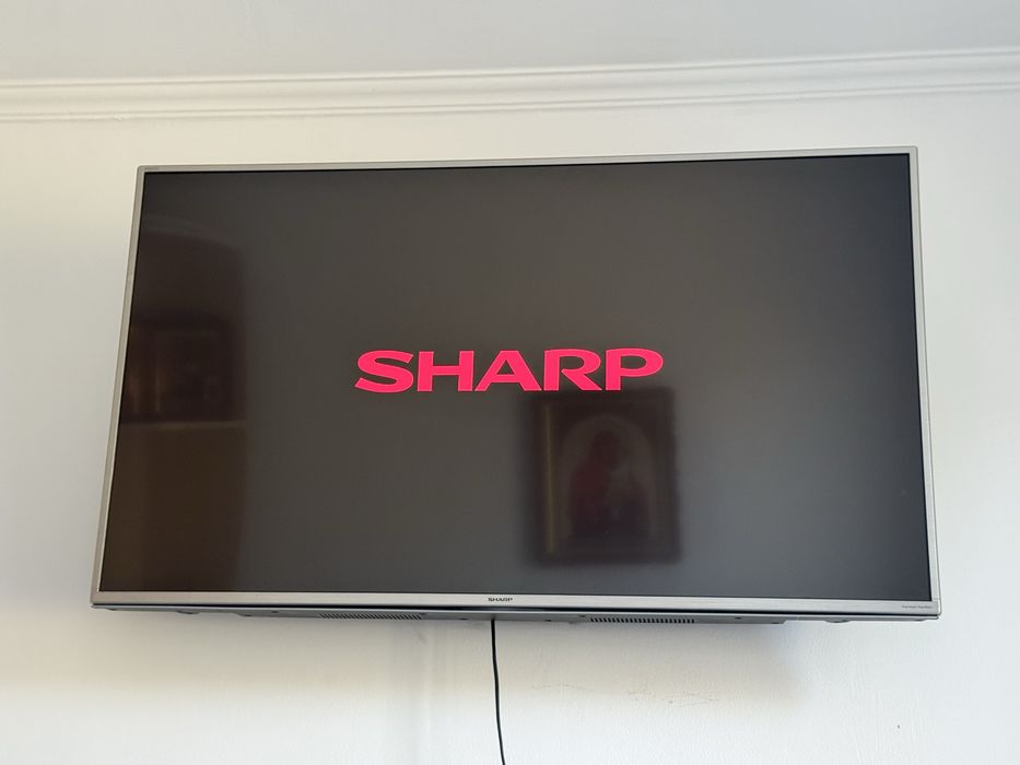 Телевізор sharp 43