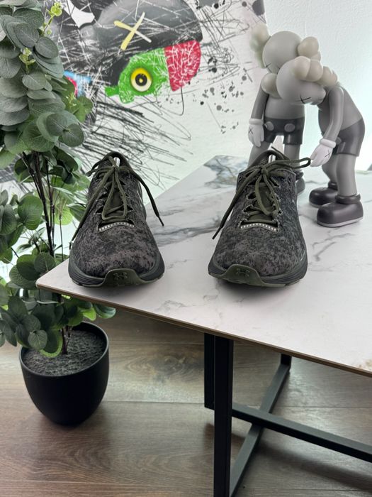 Кросівки Under Armour Charged 45 розмір Е15628
