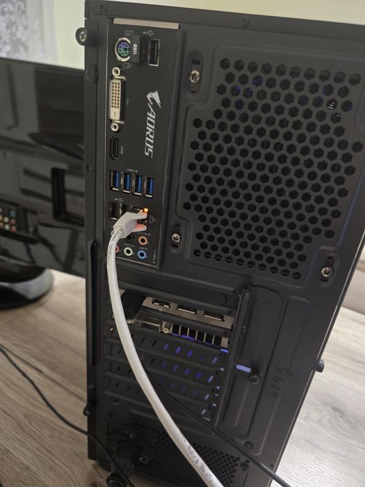 Komputer Ryzen 5 3600 Radeon Aorus