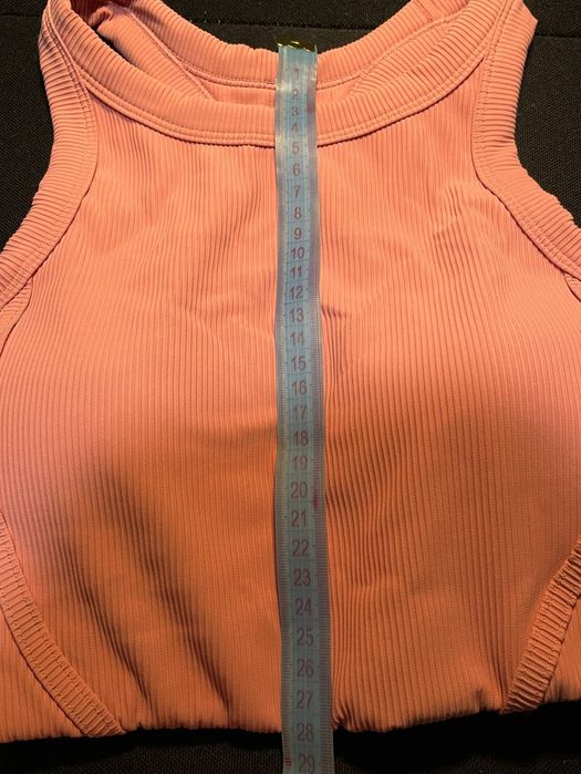 Спортивний безшовний бюстгальтер рожевий ребристий S  фітнес бра кроп