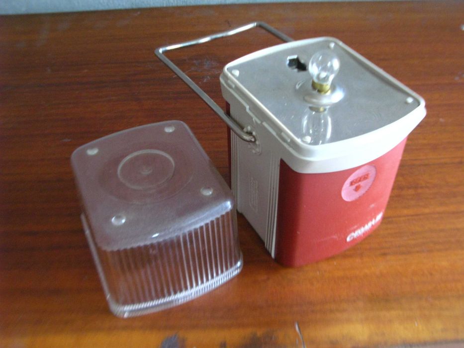 Luz de tocha vintage. Fabricado pela empresa espanhola Cegasa