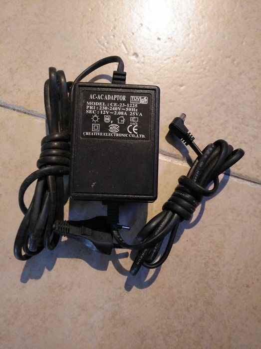 Transformador transformador de 220 para 12 v 2,08 amperes ver foto