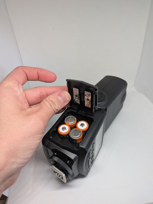 Спалах Meike MK430 для Canon.