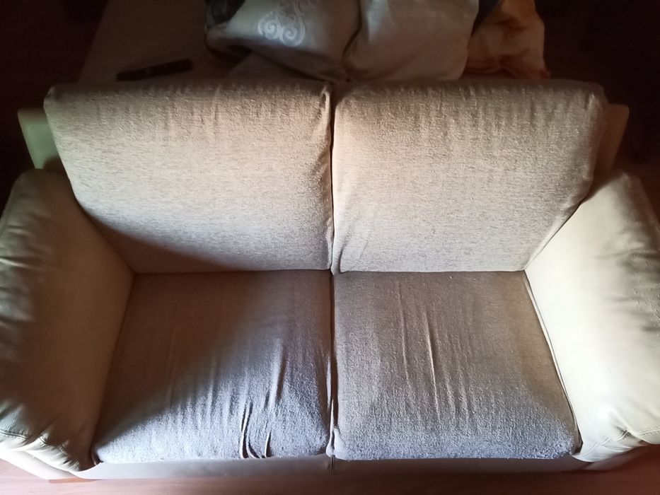 Sofá em Pele com Forras