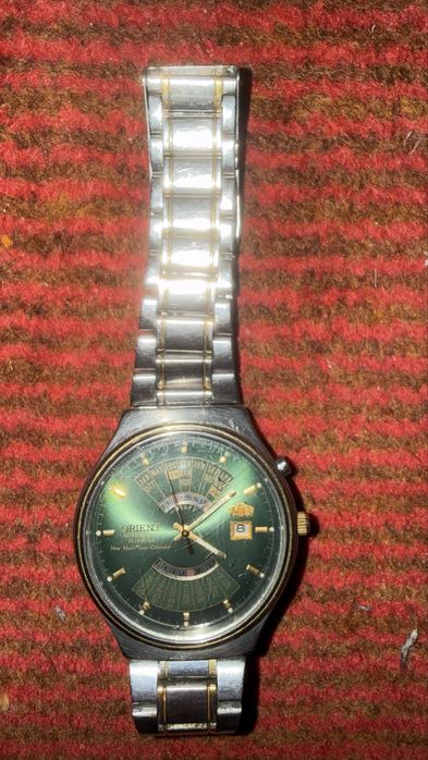 Продам часы Orient