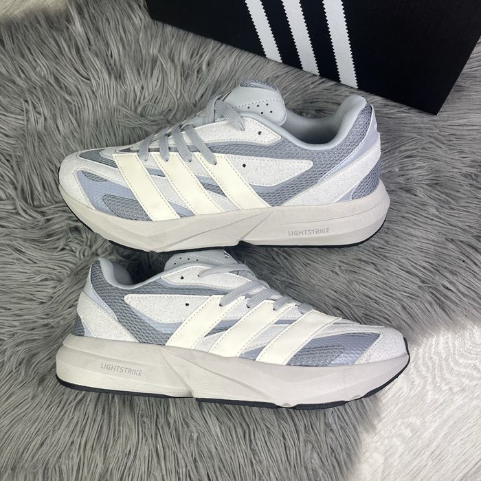 Кросівки чоловічі Adidas Lightblaze gray, (41-46) розміри