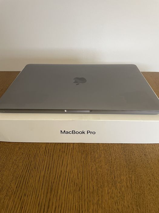 MacBook Pro 13, stan bardzo dobry